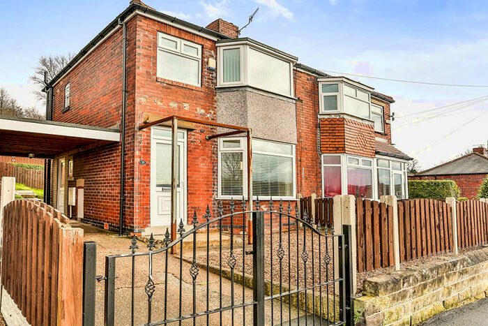 3 Bedroom Semi-Detached House To Rent In Manor Laith Road, Sheffield, S2