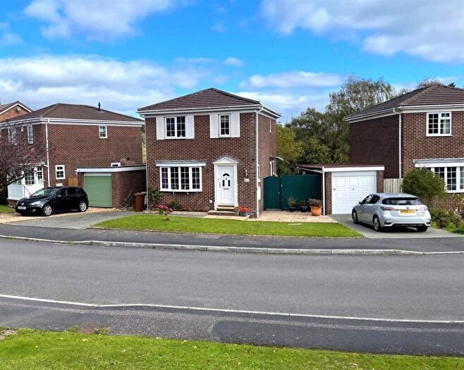 3 Bedroom Detached House For Sale In Aldrin Road, Pennsylvania, Exeter, EX4