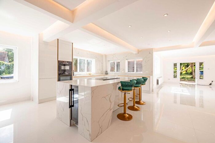 5 Bedroom House To Rent In Horton Road, Horton, SL3