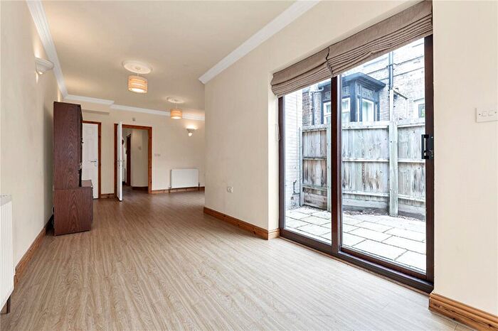 4 Bedroom Terraced House To Rent In Herbert Street, Cambridge, CB4