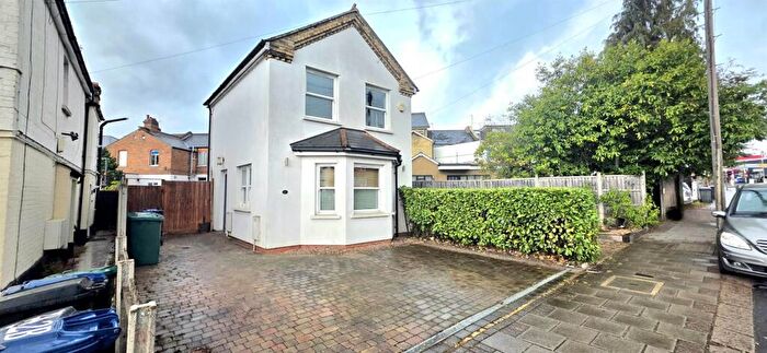 2 Bedroom Detached House To Rent In Brookhill Road, New Barnet, EN4