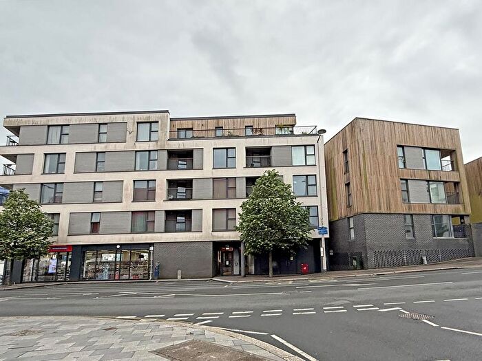 1 Bedroom Flat For Sale In Millbay Road, Millbay, Plymouth, PL1