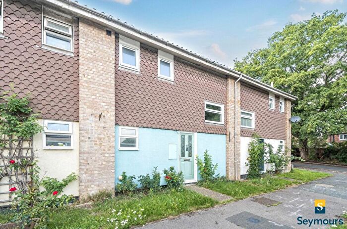 2 Bedroom Terraced House For Sale In Rowan Close, Guildford, Surrey, GU1