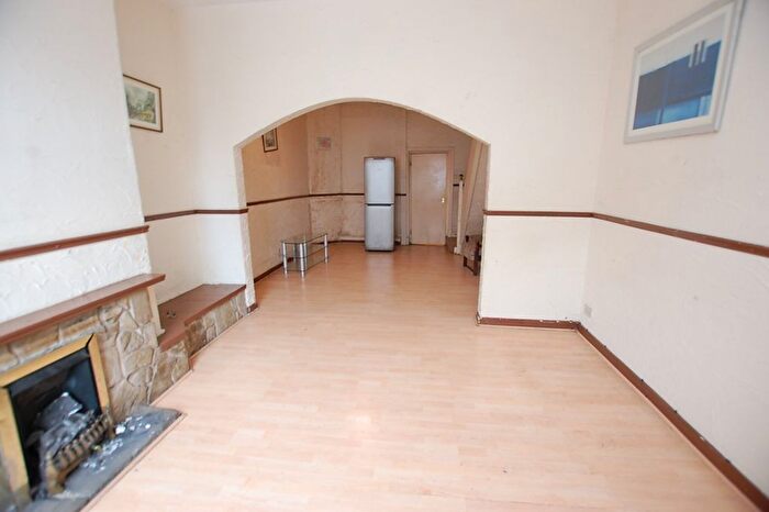 2 Bedroom Terraced House For Sale In Canterbury Street, Ashton-Under-Lyne, Greater Manchester, OL6