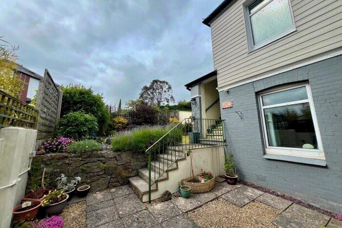 3 Bedroom Maisonette To Rent In Cockington Lane, Paignton, TQ3