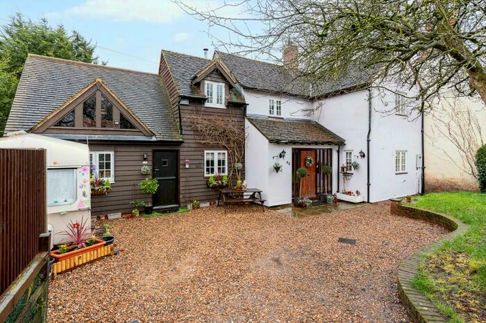 5 Bedroom Semi-Detached House For Sale In Lambsfield Cottage, Ashendene Road, Bayford, SG13