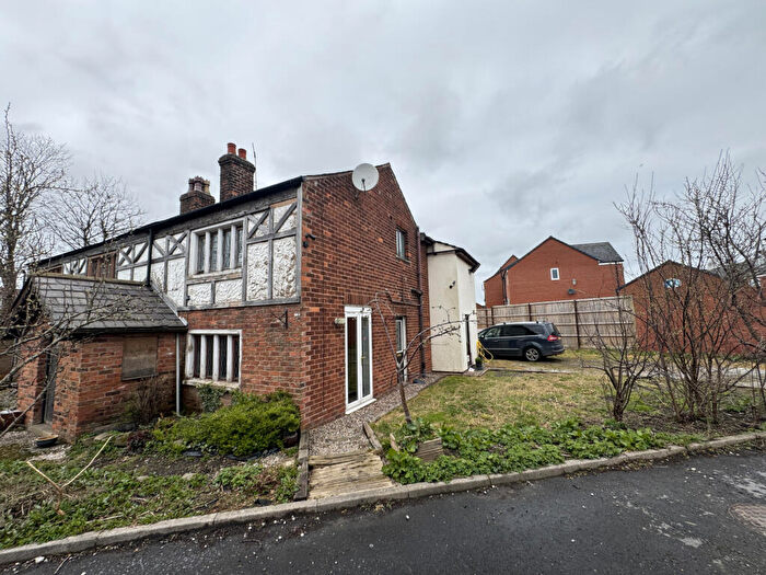 3 Bedroom House To Rent In Chorley Road, Walton Le Dale, PR5