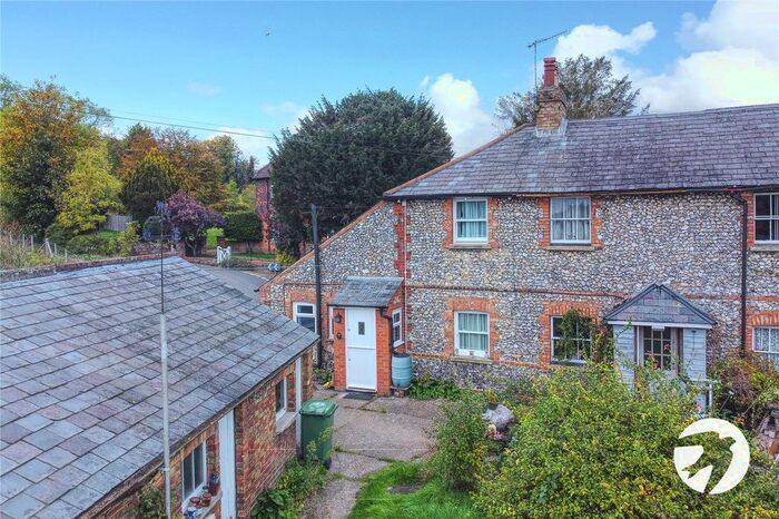 2 Bedroom End Of Terrace House For Sale In Oxbourne Cottages, High Street, Shoreham, Kent, TN14