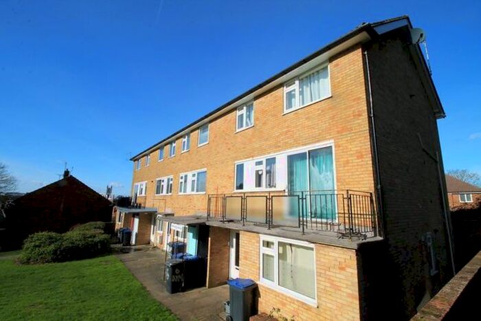2 Bedroom Flat To Rent In St. Martins Place, Canterbury, CT1