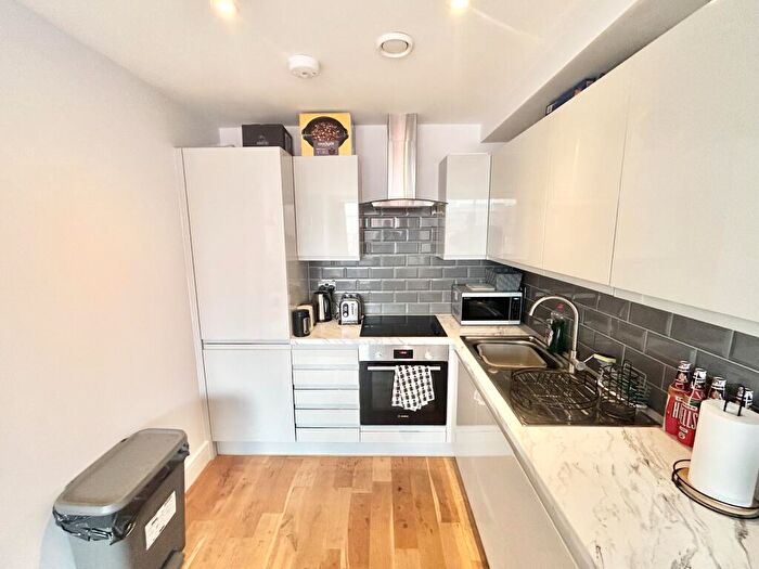 1 Bedroom Apartment To Rent In Southampton Road, Eastleigh, SO50