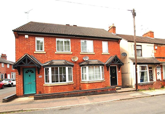 2 Bedroom Semi-Detached House For Sale In Montrose Avenue, Aylestone, Leicester, LE2