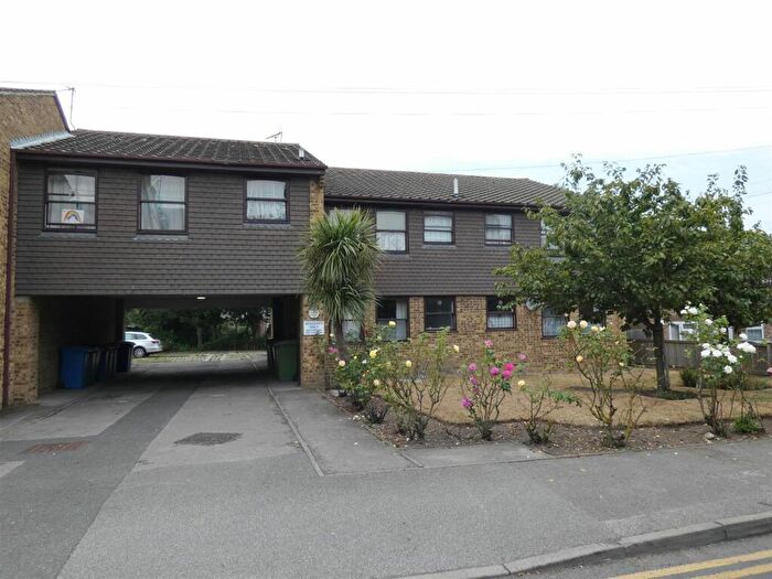 1 Bedroom Flat To Rent In Cyprus Road, Faversham, ME13