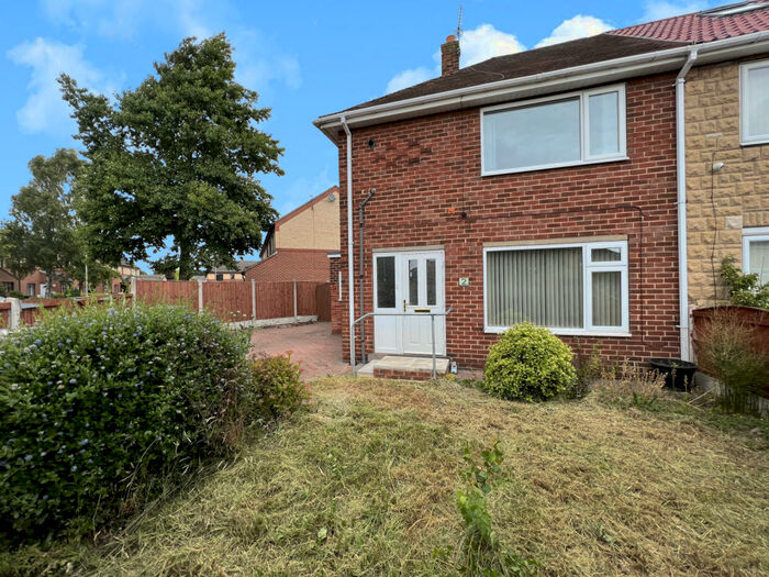 2 Bedroom Semi-Detached House To Rent In Willow Grove, Kippax, LS25