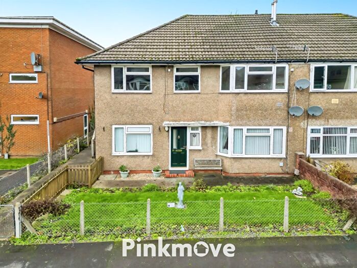 2 Bedroom Flat For Sale In Waunfawr Gardens, Cross Keys, Newport, NP11