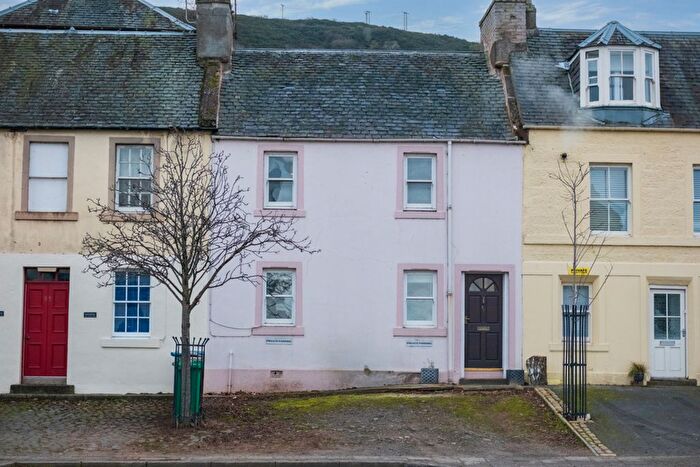 2 Bedroom Terraced House For Sale In High Street, Cupar, KY14
