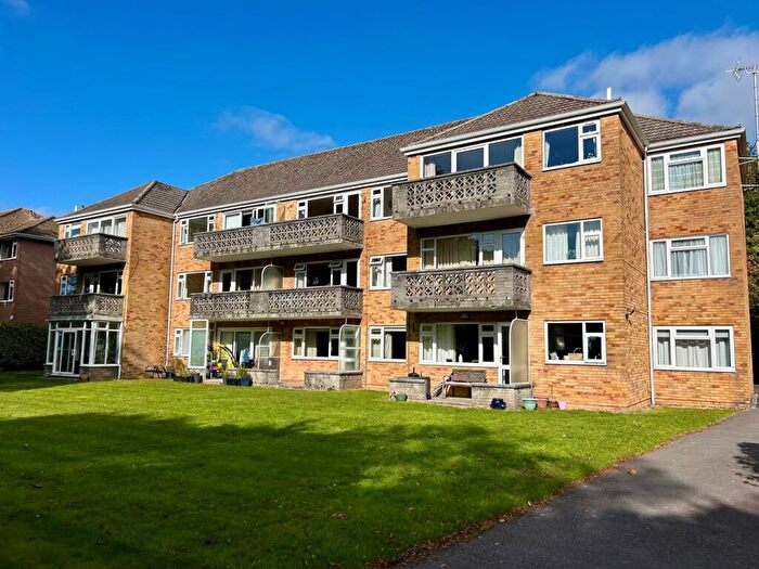 2 Bedroom Apartment For Sale In Portarlington Road, Westbourne, BH4