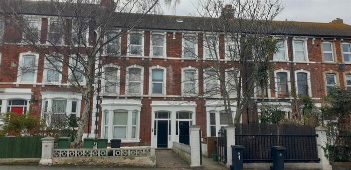 2 Bedroom Flat To Rent In Dorchester Road, Weymouth, DT4