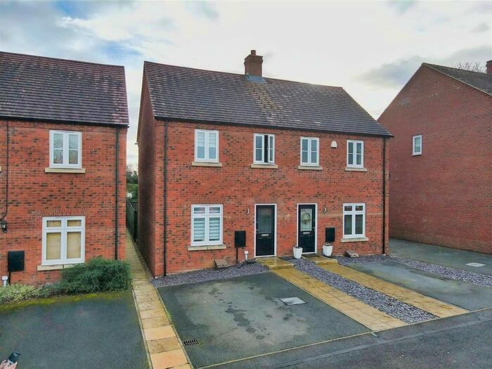 2 Bedroom Semi-Detached House To Rent In Pearmain Close, Newport Pagnell, Milton Keynes MK16