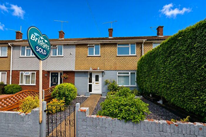 3 Bedroom Terraced House For Sale In Potters Crescent, Ash, Surrey, GU12