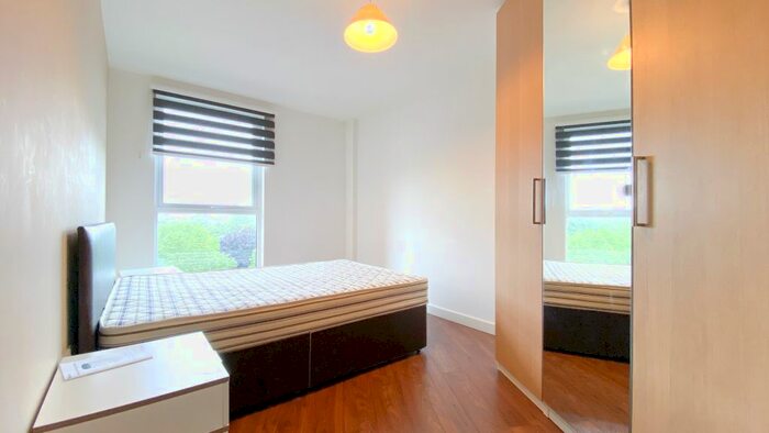 2 Bedroom Flat To Rent In Bedroom - Alto, Sillavan Way, Salford, M3