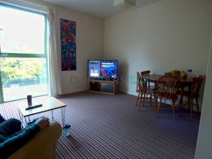 3 Bedroom Detached House To Rent In Western Boulevard, Bede Island, LE2