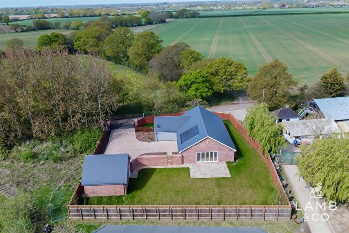 3 Bedroom Detached Bungalow For Sale In Hilliards Road, Great Bromley, CO7