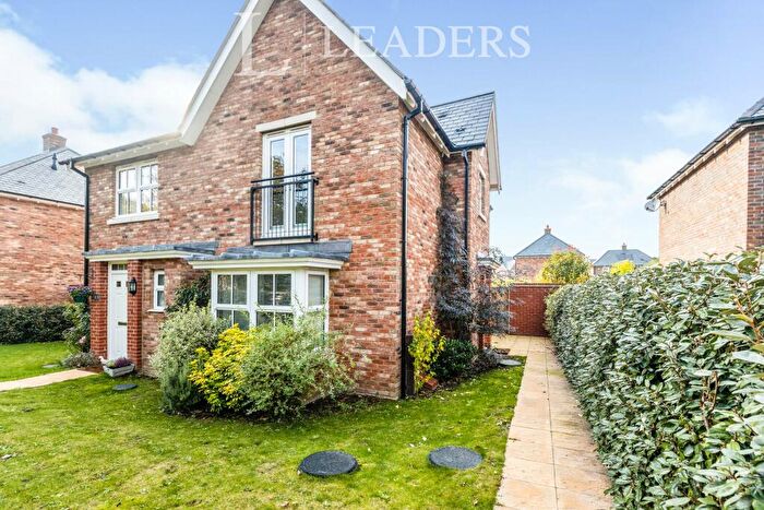 2 Bedroom Semi-Detached House To Rent In Pynham Crescent, Hambrook, PO18