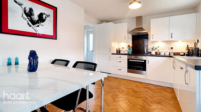 3 Bedroom Detached House For Sale In Melvin Way, Woolpit, Bury St Edmunds, IP30