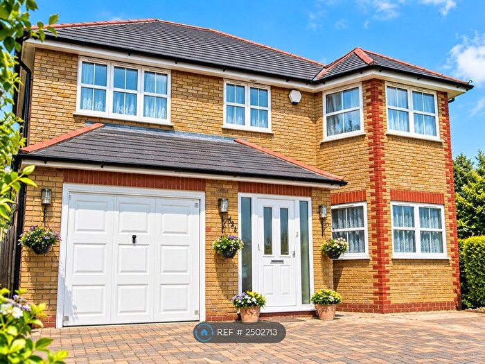 4 Bedroom Detached House To Rent In Blackfen Rd, Sidcup, DA15