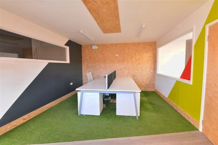 Property To Rent In Stuart Road, Pontefract, WF8