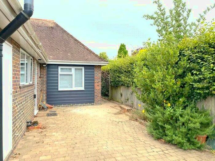 1 Bedroom Property To Rent In The Parkway, Rustington, Littlehampton, West Sussex, BN16