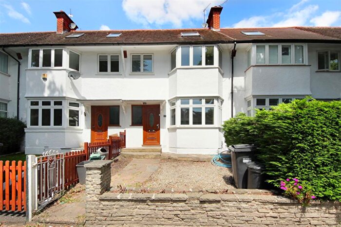 4 Bedroom Terraced House For Sale In The Ridgeway, W3