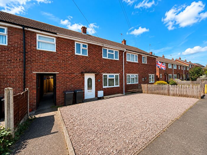 3 Bedroom House To Rent In Hillcrest Road, Nuneaton, CV10
