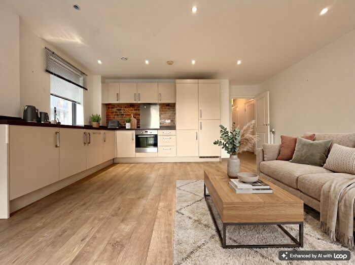 3 Bedroom Flat For Sale In Epstein Square, London, E14