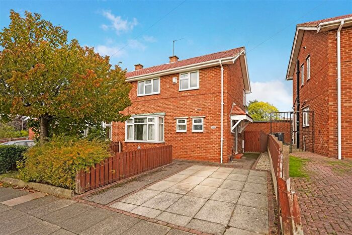 3 Bedroom Semi-Detached House To Rent In Hammond Drive, Darlington, DL1