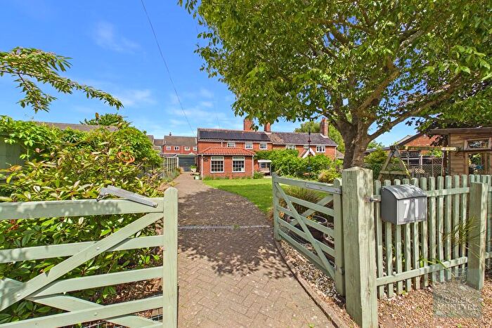 4 Bedroom Cottage For Sale In Loddon Road, Ditchingham, NR35
