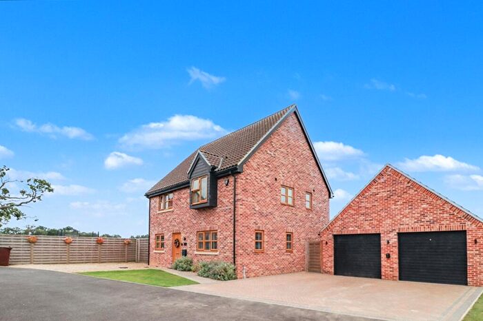 4 Bedroom Detached House For Sale In Mill Stone Green, Wretham, IP24