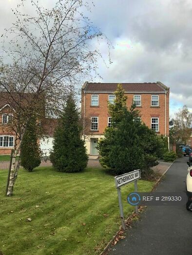 3 Bedroom Semi-Detached House To Rent In Abbeylea Crescent, Bolton, BL5