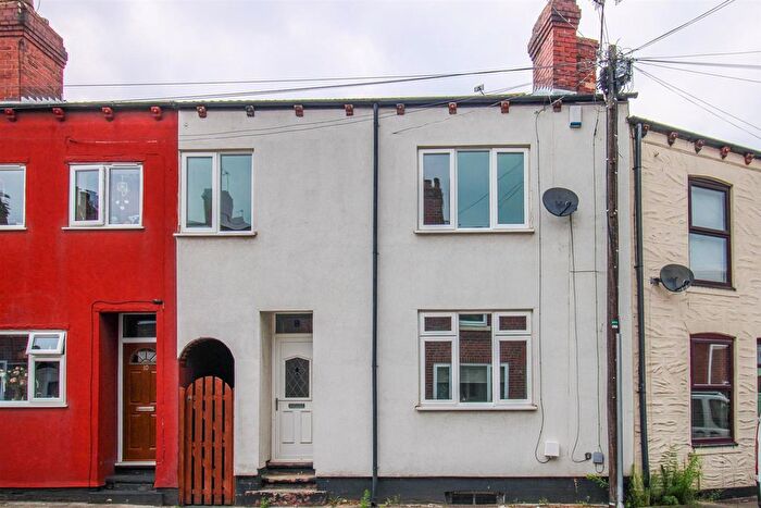 3 Bedroom Terraced House To Rent In Brook Street, Altofts, Normanton, WF6