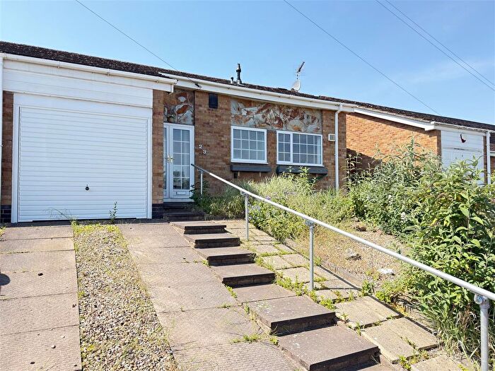 2 Bedroom Semi Detached Bungalow For Sale In Jessop Close, Off Groby Road, Leicester, LE3