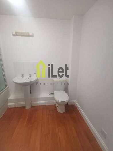 2 Bedroom Flat To Rent In Derby Road, Abington, Northampton, NN1