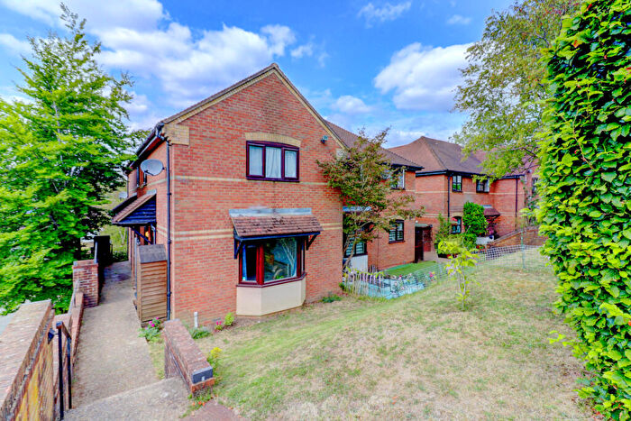 2 Bedroom End Of Terrace House For Sale In Lawsone Rise, High Wycombe, Buckinghamshire, HP13