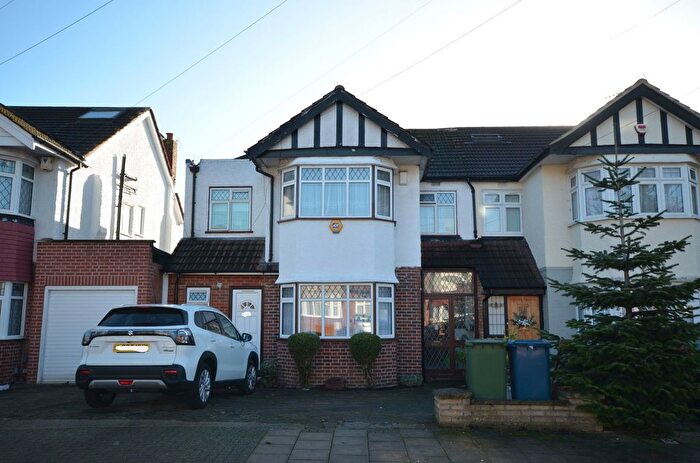 5 Bedroom Semi Detached House For Sale In Ennerdale Avenue, Stanmore, HA7