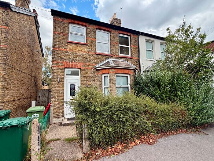 4 Bedroom Semi-Detached House To Rent In Park Road, Ashford, TW15