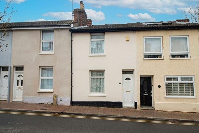 2 Bedroom Terraced House For Sale In East Street, Ashford, TN23