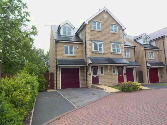 4 Bedroom Mews House To Rent In Keplestone Mews, Alwoodley, Leeds, LS17