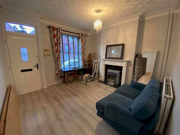 3 Bedroom Terraced House For Sale In Highfield Road, Salford, M6
