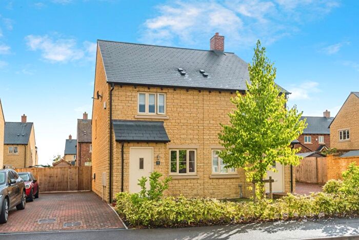 2 Bedroom Semi-Detached House For Sale In Pittick Close, Long Hanborough, Witney, OX29