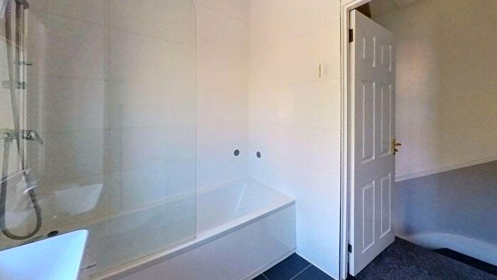 1 Bedroom Flat To Rent In Twyford Avenue, Portsmouth, PO2