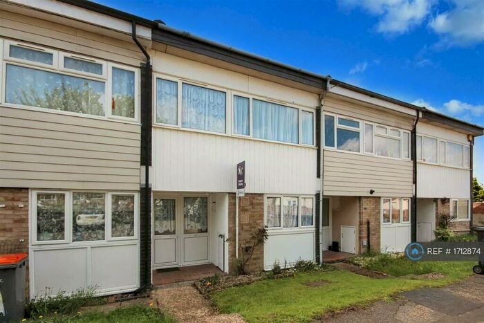 3 Bedroom Terraced House To Rent In St. Lawrence Walk, Wymington, Rushden, NN10